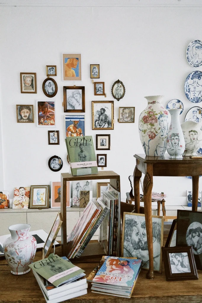 Bent Pop-up Gallery