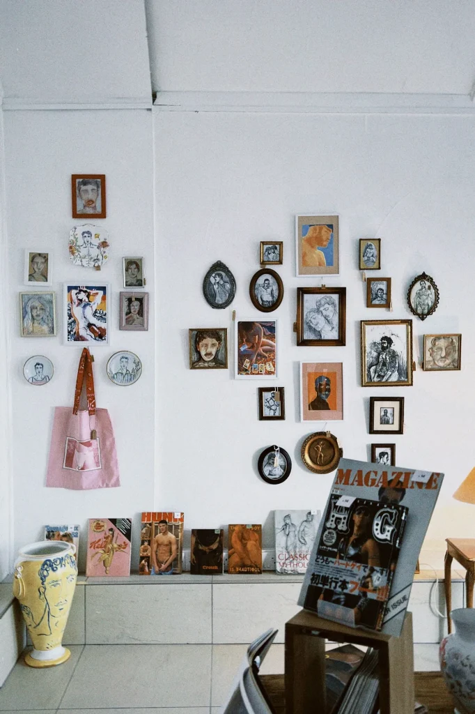 Bent Pop-up Gallery
